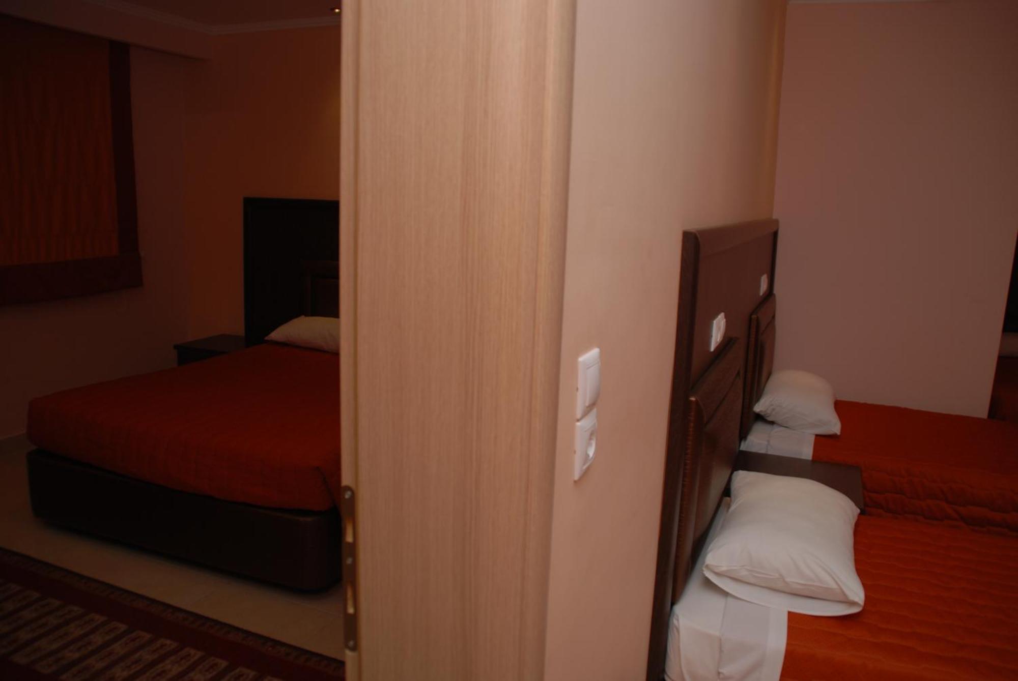 Grand Platon Hotel Olympiakí Aktí Exterior foto